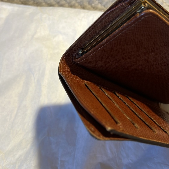 Louis Vuitton Monogram Wallet - Picture 8 of 13